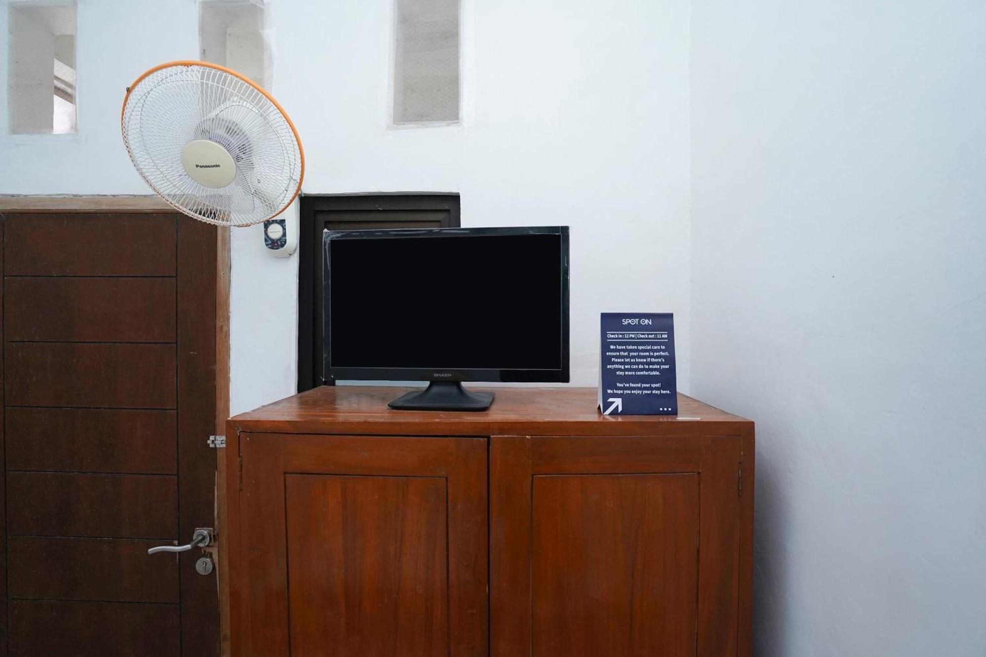 Spot On 2479 Berkah Residence Syariah Gresik Exterior foto